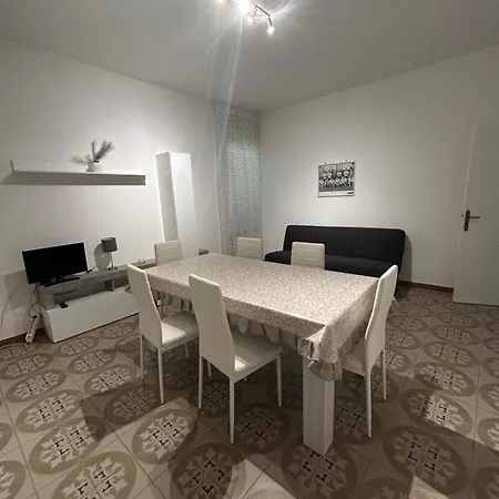 Apartament Solymar House *